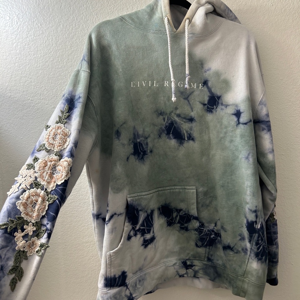 Civil Regime Green Tie-Dye Floral Applique Hoodie